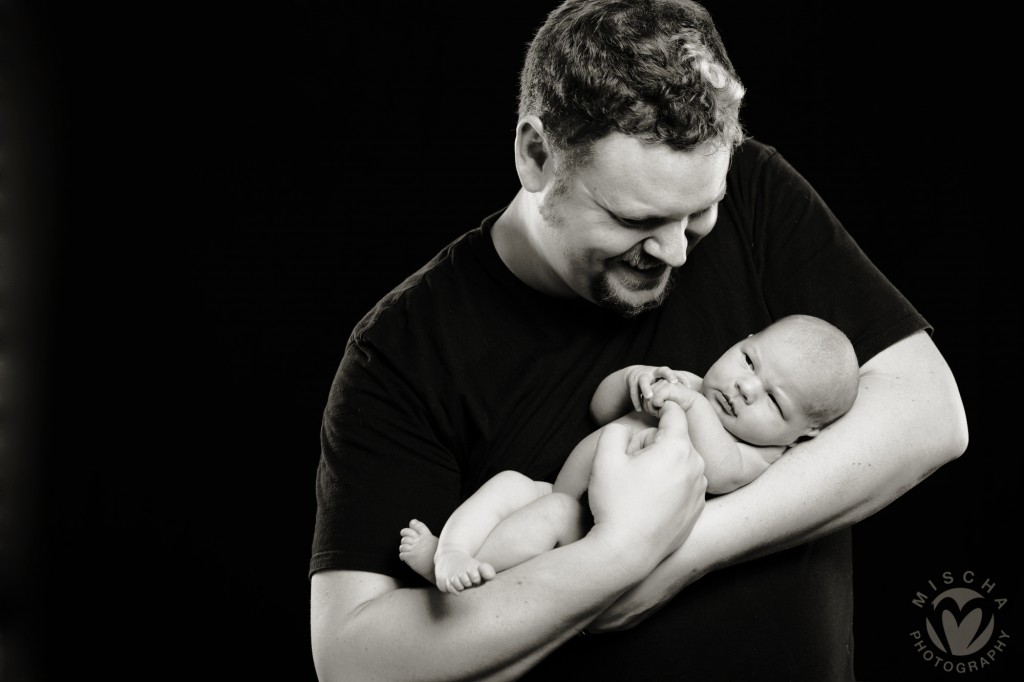 053-mp-151229-BW-blog-logo