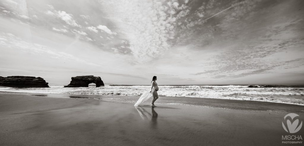 beach maternity