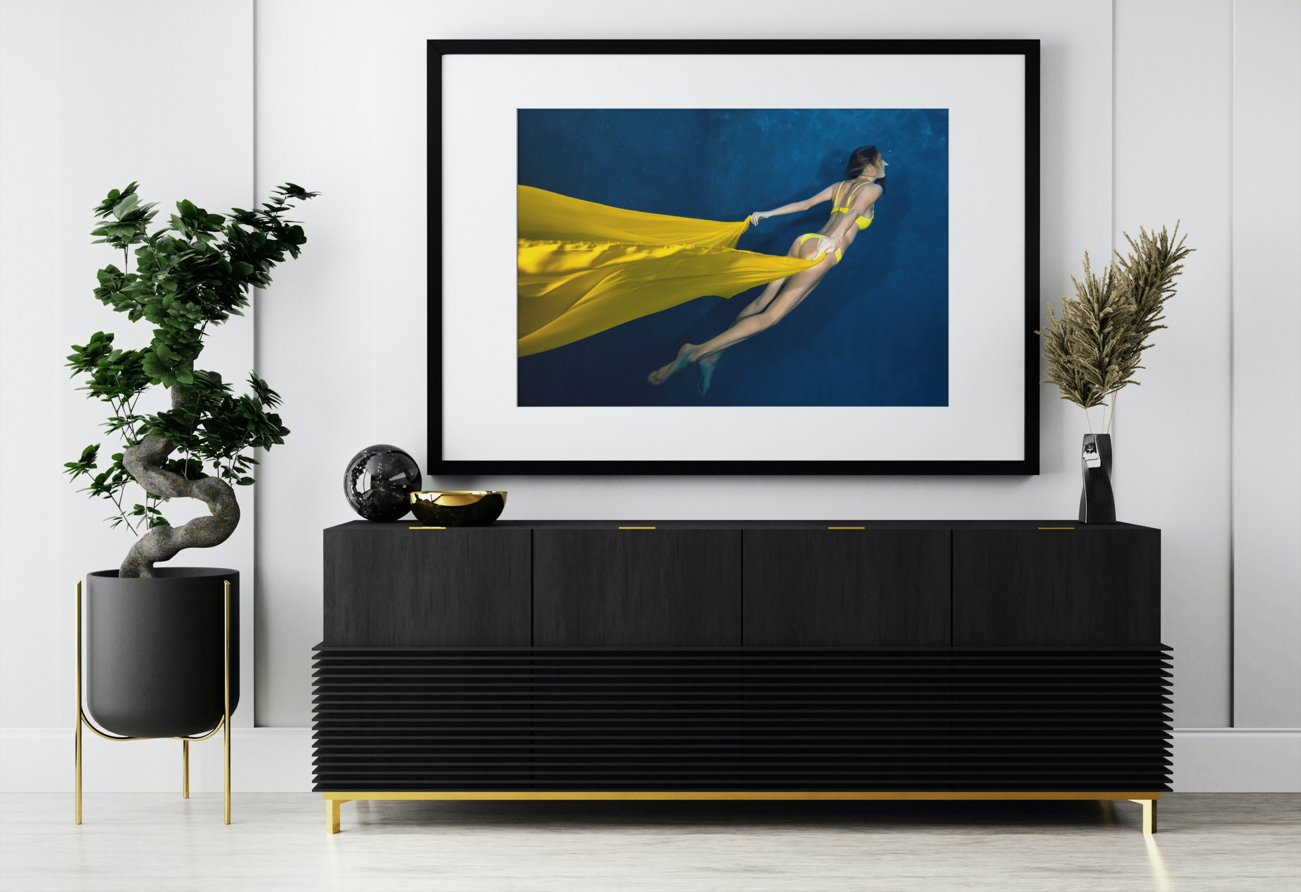 Underwater wall print